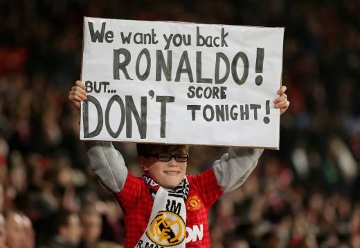 VIDEO: Real merge in sferturi dupa o decizie controversata de arbitraj: Manchester United 1-2 Real Madrid! Giggs a jucat meciul 1000, Ronaldo a refuzat sa-si celebreze golul!_6