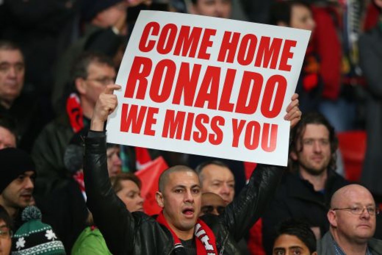 VIDEO: Real merge in sferturi dupa o decizie controversata de arbitraj: Manchester United 1-2 Real Madrid! Giggs a jucat meciul 1000, Ronaldo a refuzat sa-si celebreze golul!_7