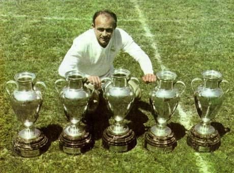 Pe el l-au RAPIT teroristii pentru ca era prea cunoscut, apoi si-au cerut SCUZE! Real Madrid l-a furat dupa ce semnase cu Barcelona! Povestea unui geniu:_12
