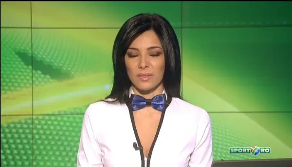 Masina care a uimit lumea! Cel mai inteligent vehicul de oras: Are 3 roti, prinde 50 km/h si se incarca la orice priza!