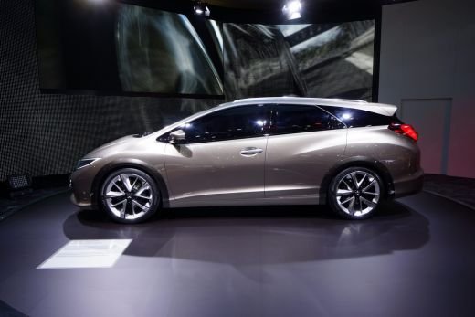 FOTO Honda a lansat masina VIITORULUI apropiat la Geneva! Rapida, sexy si SPATIOASA! Cum va arata Civic in curand:_7