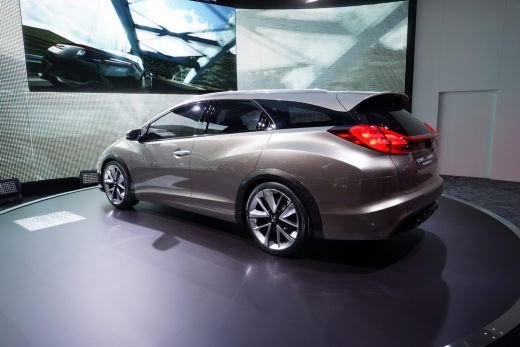 FOTO Honda a lansat masina VIITORULUI apropiat la Geneva! Rapida, sexy si SPATIOASA! Cum va arata Civic in curand:_8