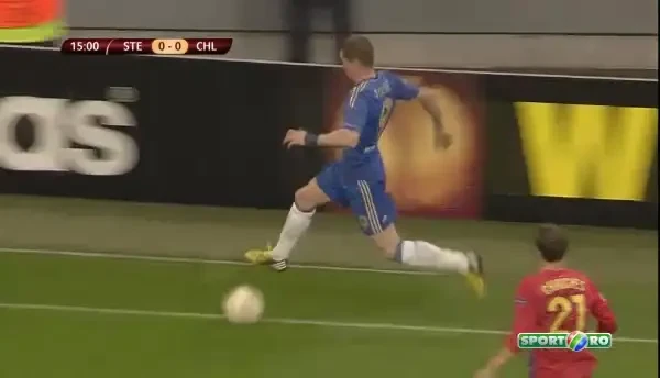 EPIC FAIL marca Fernando Torres! Vezi cum s-a facut de ras in fata lui Latovlevici - 55.000 de spectatori au aplaudat GAFA asta! VIDEO
