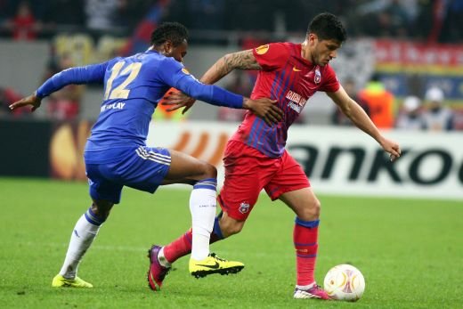 Becali il AMENINTA pe Tanase: Ba daca nu o iei in 16 metri si o dai la coltul lung ADIO! Pe ce jucator ia Steaua 5.000.000 de euro in vara: