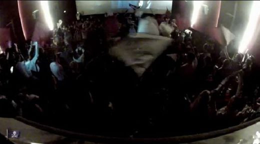 VIDEO Asa ceva nu s-a mai vazut in Romania! Gestul SENZATIONAL al fanilor rapidisti pentru jucatori! Pecanha a inceput sa planga!!!