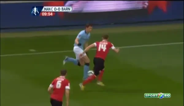 Meciul lui Tevez si Panti! Cupa Angliei: Manchester City 5-0 Barnsley! Tevez, hat-trick, Panti a facut o super parada! Ramai pentru REZUMAT: