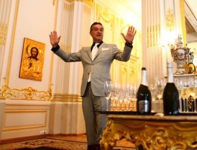 Becali s-a INDRAGOSTIT de un nou jucator: Mangaie mingea cand o atinge, are talent! Pe cine vrea Gigi in prima echipa a Stelei:
