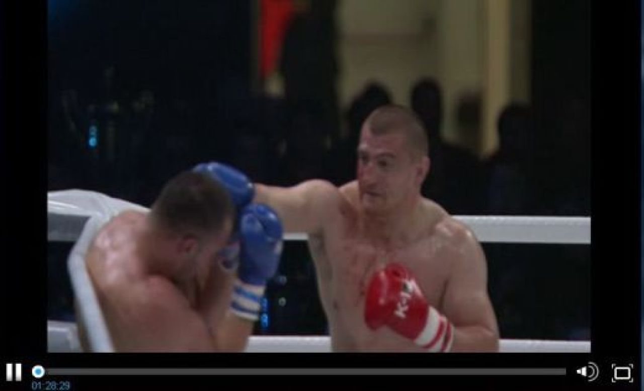 Morosanu s-a batut eroic, a terminat meciul plin de sange, dar a pierdut in fata 'Crocodilului' Zhuravlev! Stoica, invins de Preteni! Cro Cop a pus mana pe milionul de dolari!_6