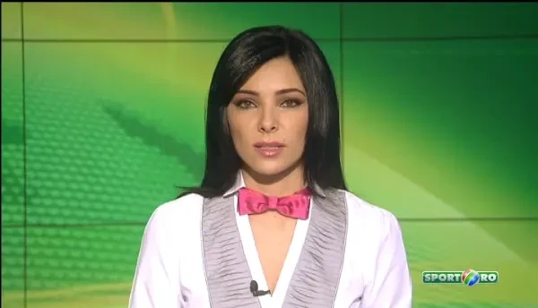 Momente de PANICA la Craiova! Un suporter s-a urcat pe nocturna si a amenintat ca se SINUCIDE! UPDATE: Fanul a fost eliberat de politie si a primit 1.000 lei amenda!