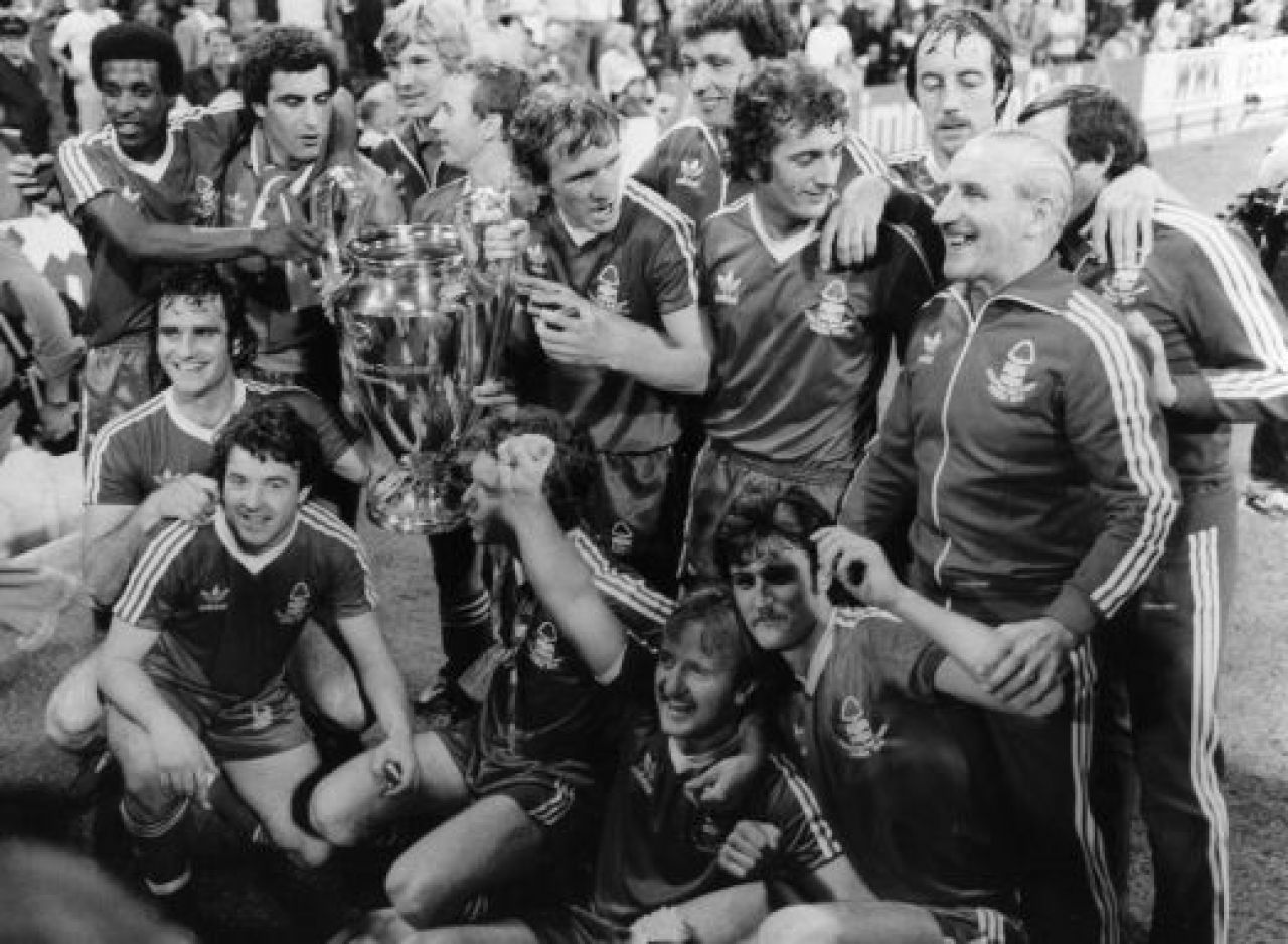 Prima echipa INVINCIBILA! Se antrenau alaturi de VACI dar au umilit-o pe Man United! Povestea unei echipe UNICE in fotbal cu mai multe trofee europene decat titluri!_4