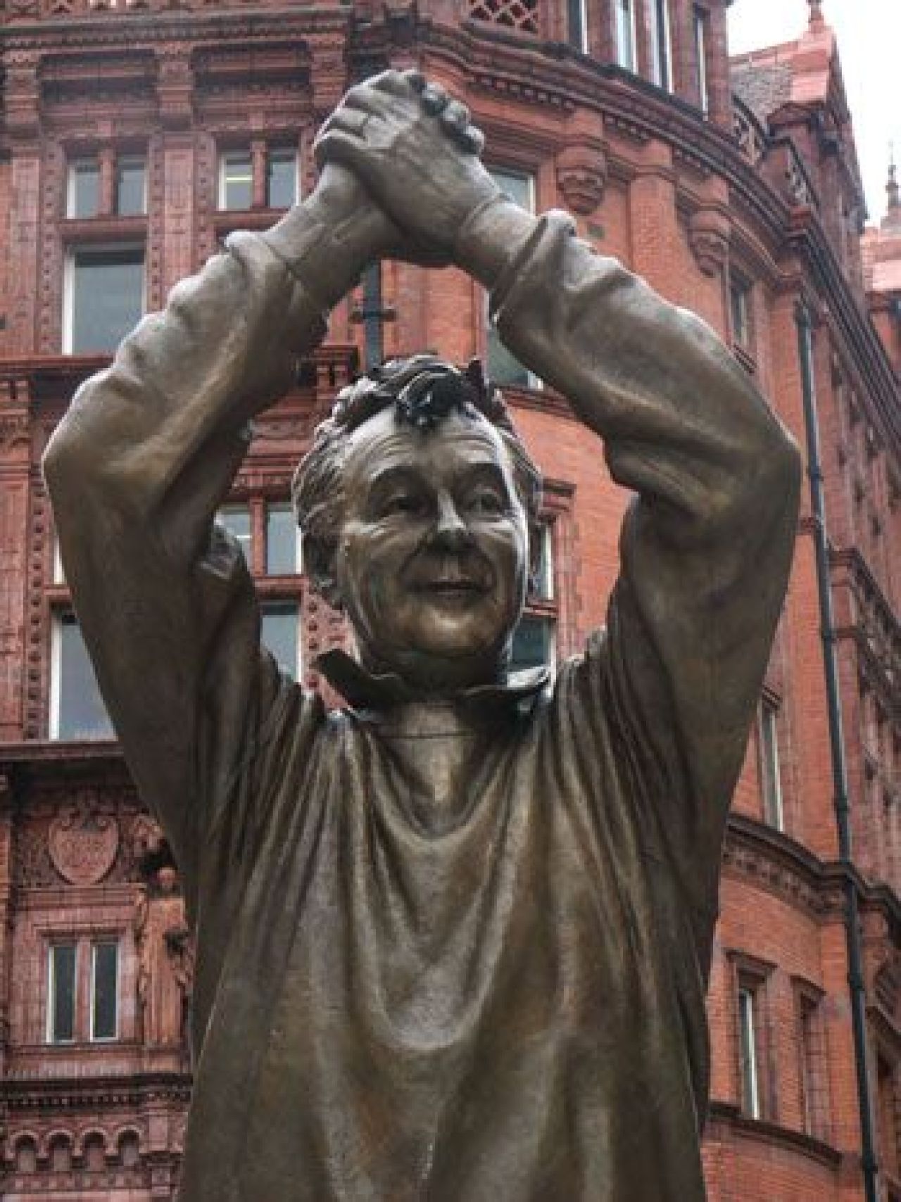 Prima echipa INVINCIBILA! Se antrenau alaturi de VACI dar au umilit-o pe Man United! Povestea unei echipe UNICE in fotbal cu mai multe trofee europene decat titluri!_5