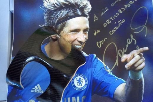 WOW! Il mai recunosti pe Torres? Chelsea i-a comandat MASCA SPECIALA dupa ce Szukala i-a spart fata! Vezi ce fotografie si-a postat Torres pe Twitter:_2