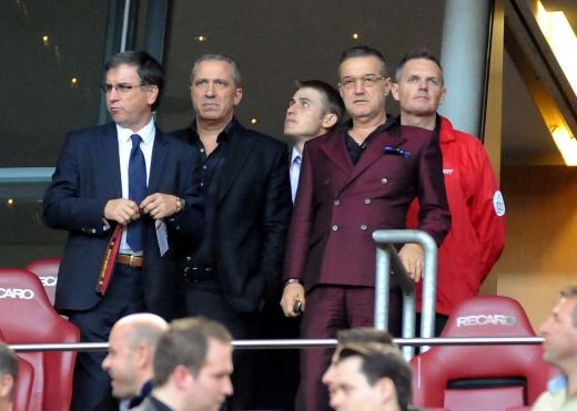 Reghe isi sfatuieste VEDETA sa faca o schimbare: I-ar prinde bine putin aer proaspat! Becali il vrea pe Iancu titular cu Vaslui: