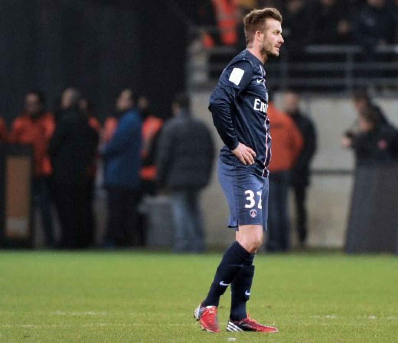 Lui Beckham nu i-a venit sa creada ce mesaj a primit la primul meci ca titular la PSG! Bannerul GENIAL al fanilor echipei lui Banel! Ce i-au transmis:_1