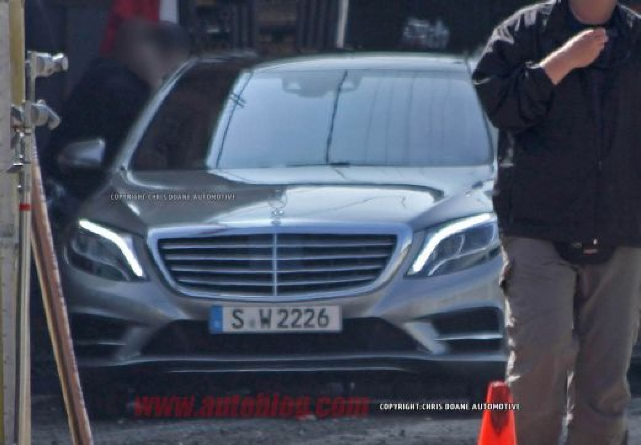 FOTO Noua limuzina de la Mercedes a fost pozata fara camuflaj! S-Classe apare in 2014! UPDATE: Au aparut primele imagini oficiale cu interiorul:_11