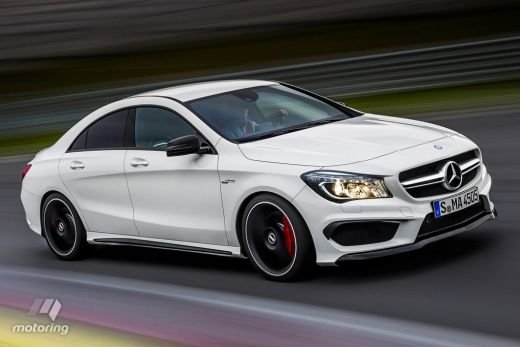 Mercedes lanseaza masini noi pe banda rulanta! Primele imagini cu CLA45 de la AMG! Galerie foto si detalii tehnice:_13