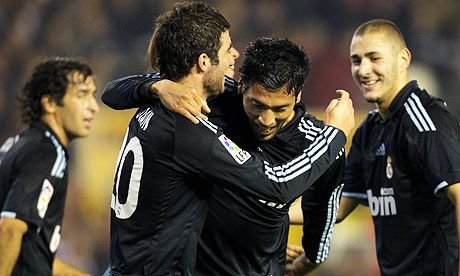 20 de milioane dintr-un FOC! United s-a inteles cu Real Madrid pentru un super fundas! Cine merge la Manchester: