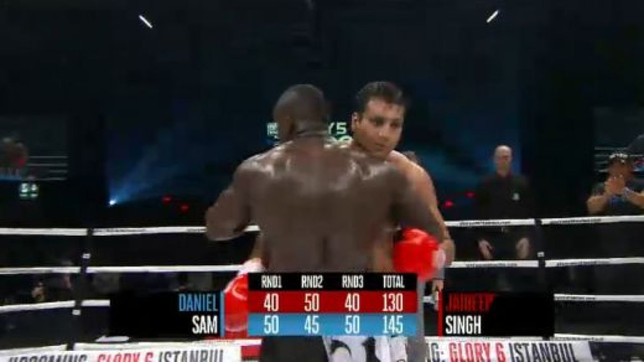 GLORY Londra: Bonjaski este distrus de o lovitura extrardinara! Spong castiga marele meci dupa ce i-a spart fata lui Remy! Vezi meciul romanului Pasniciuc: VIDEO_5