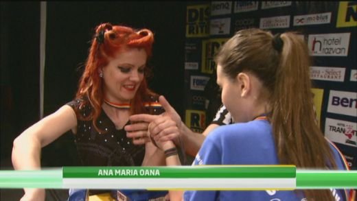 Fetele la putere! Cele mai tari domnisoare din skandenberg se bat la Campionatul National! VIDEO
