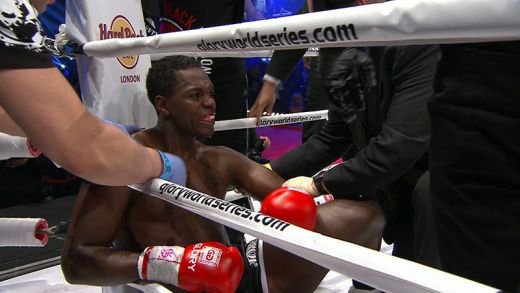 GLORY Londra: Bonjaski este distrus de o lovitura extrardinara! Spong castiga marele meci dupa ce i-a spart fata lui Remy! Vezi meciul romanului Pasniciuc: VIDEO_15