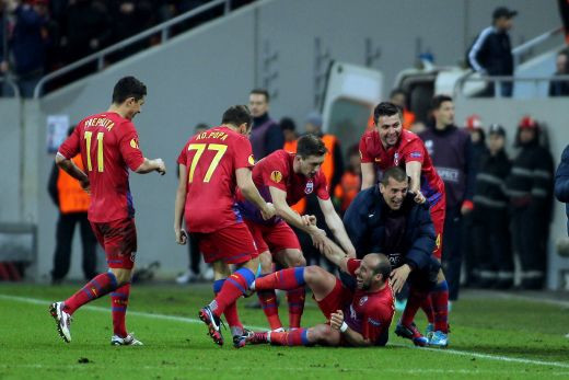 Piti a dat FOLD in drumul catre Rio! Romania, umilita in Olanda, Van Persie a scris un gol FENOMENAL! Olanda 4-0 Romania! Vezi toate fazele:_4