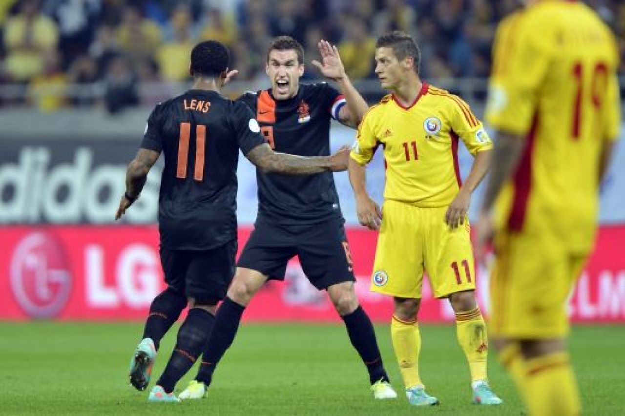 Piti a dat FOLD in drumul catre Rio! Romania, umilita in Olanda, Van Persie a scris un gol FENOMENAL! Olanda 4-0 Romania! Vezi toate fazele:_8