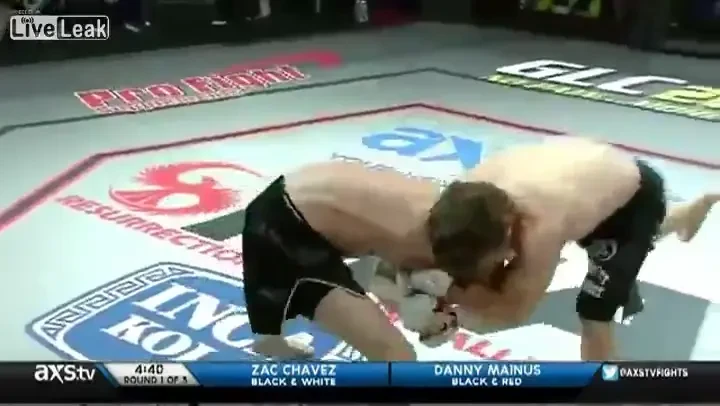 VIDEO Cel mai nefericit luptator de MMA din lume! Are cel mai COMIC nume posibil! Comentatorii i-au ruinat reputatia de dur!