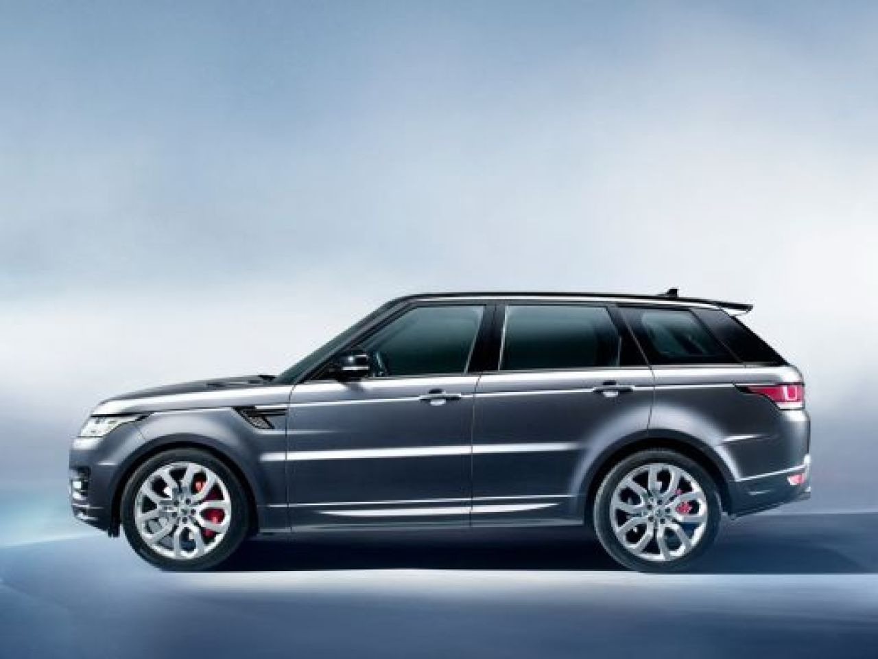 FOTO S-a lansat la New York! Primele imagini cu noul Range Rover Sport! Dau britanicii lovitura cu el?_5
