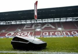 Inca o TEHNOLOGIE care a intrat in fotbal! Pe acest robotel il pornesti si isi face singur treaba: A debutat in Bundesliga! VIDEO