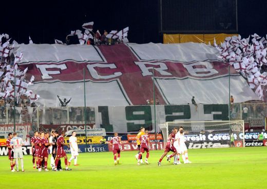 Romania, cum ar fi? | Vanzari record la meciul lui Dinamo! 55.000 de fani se intorc in tribune pentru a le arata stelistilor cum se umple Arena Nationala:_1