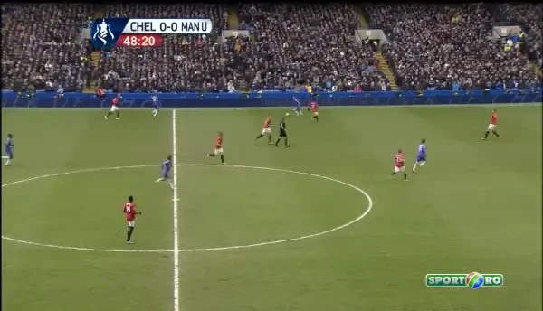 Didier WHO? Chelsea are un nou IDOL: Demba Ba a marcat un gol fantastic cu United si a aruncat Stamford Brige in aer! Voleul MAGIC la care De Gea nu a avut ce face: