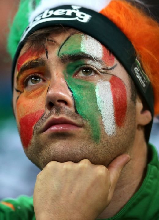 PASIUNE, lacrimi si bere! Gestul emotionant facut de 40.000 de oameni: milionarii au INGHETAT! Povestea 'pumnilor' incasati cu zambetul pe fata!_7
