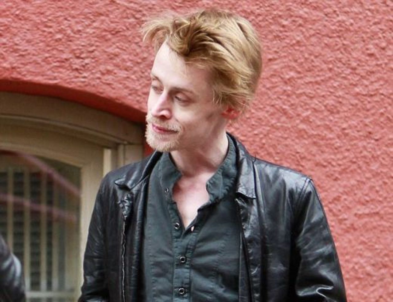Transformarea RADICALA a lui Macaulay Culkin! In urma cu un an era MORT din cauza drogurilor! Acum arata INCREDIBIL! FOTO:_2