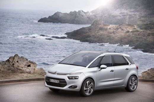 FOTO Citroen a lansat noul C4 Picasso! Francezii vin cu modificari importante! Vezi intreaga lista:_9