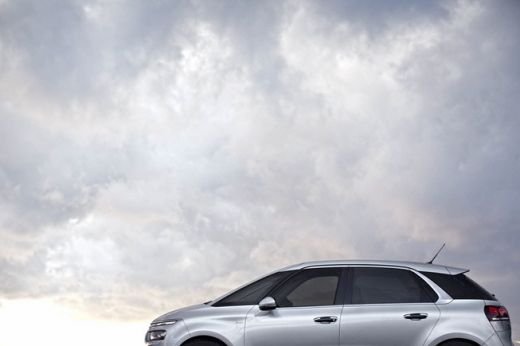 FOTO Citroen a lansat noul C4 Picasso! Francezii vin cu modificari importante! Vezi intreaga lista:_11