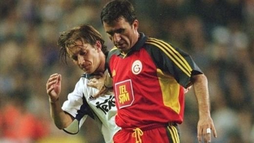 Meci ISTORIC la exact 12 ani distanta! Hagi, Popescu si Lucescu o umileau pe Real Madrid pe 3 aprilie 2001! VIDEO Povestea unui meci de legenda: