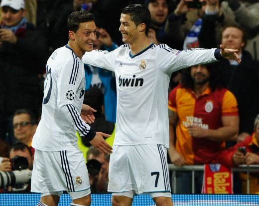 Real se gandeste la semifinale, Malaga a rezistat in fata Borussiei: Real 3-0 Galatasaray, Malaga 0-0 Dortmund! Ronaldo, gol dupa un lob superb! VIDEO_12