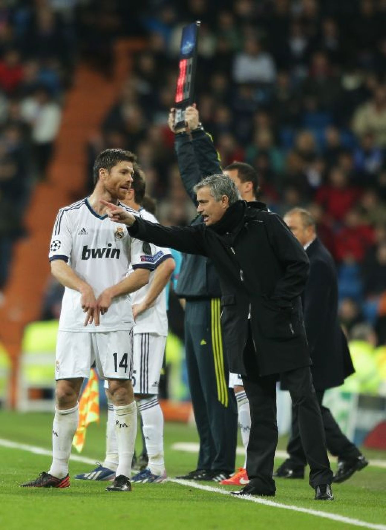 Galeria Zilei: Real Madrid zboara spre finala Ligii! Meciul in care Terim si-a amintit ca Galata s-a calificat cu noroc! CLICK AICI PENTRU FOTO:_16