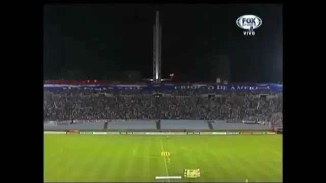 Asa ceva nu s-a mai vazut niciodata! Au batut recordul pentru cel mai mare STEAG din istoria fotbalului! Vezi cum arata ENORMITATEA expusa de fani - VIDEO