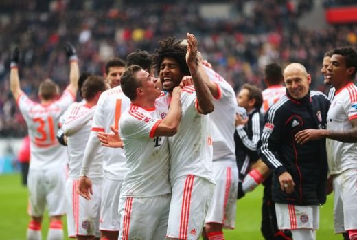 Moment ISTORIC! Toata lumea aplauda in picioare o performanta ULUITOARE! Schweinsteiger a facut-o campioana pe Bayern cu un gol FABULOS! VIDEO:_10