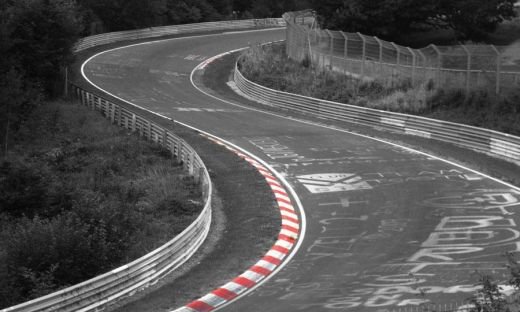 FOTO Motivul INCREDIBIL pentru care a fost inchis un circuit celebru! Organizatorii au fost SOCATI cand au vazut pista! Ce era desenat pe ea:_3