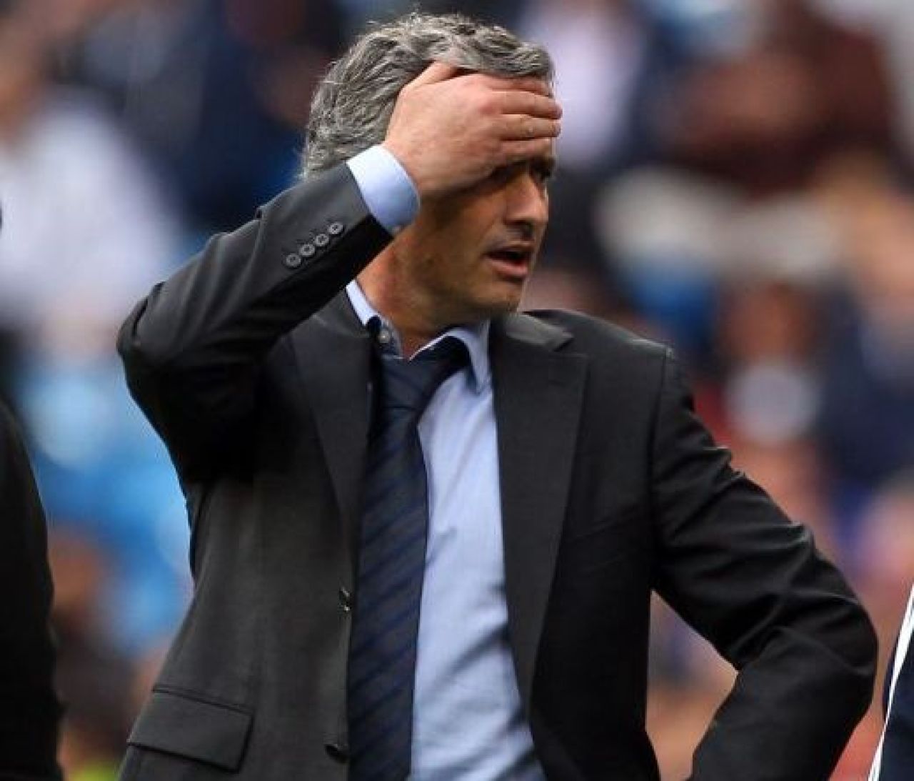 Scandal in Spania! Toata Europa a reactionat pentru un BANNER care a fost afisat pe Bernabeu de oamenii care IL URASC pe Mourinho! Imaginea revoltatoare:_5