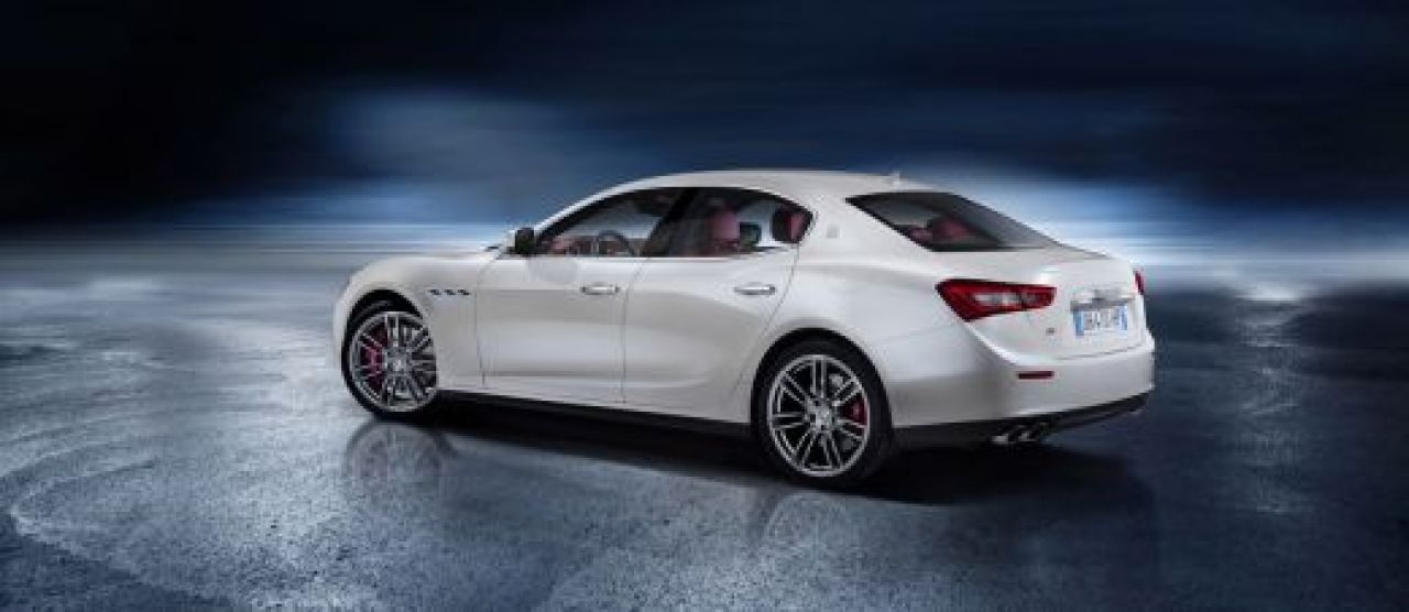 FOTO: Atacul italienilor la Mercedes si BMW! Maserati a lansat DISTRUGATORUL de Seria 5 si Clasa E! Cum arata noul Ghibli:_1