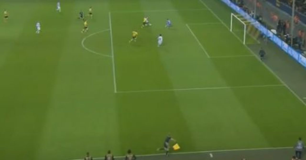 Cel mai tare meci din 2013, DISTRUS de arbitraj! Doua ofsaiduri evidente au stricat un meci EPIC! Golul decisiv al lui Dortmund trebuia anulat de 2 ori!_1