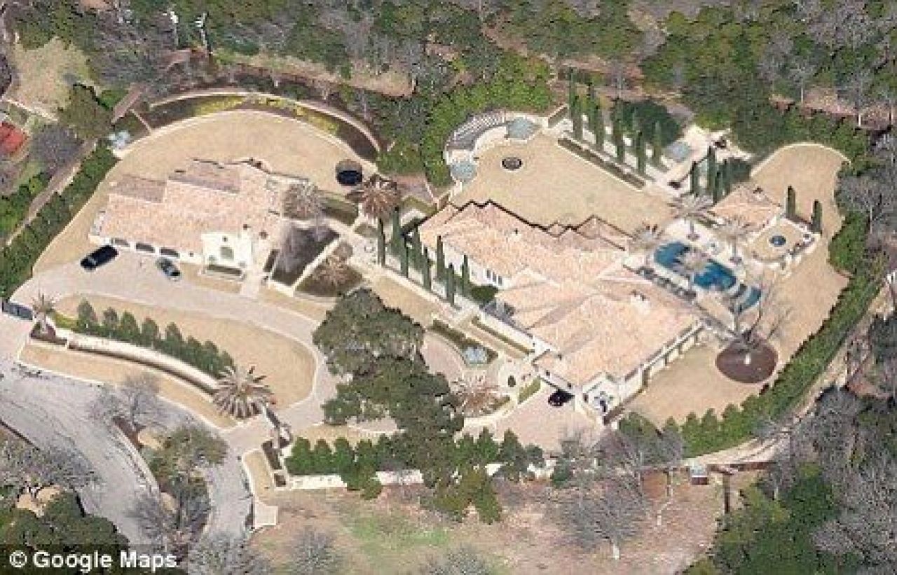 Ruinat de scandalul de dopaj, Lance Armstrong si-a luat inca o teapa INCREDIBILA: si-a vandut PALATUL cumparat cu 12.000.000 pe o suma DE NIMIC! SUPER FOTO:_8