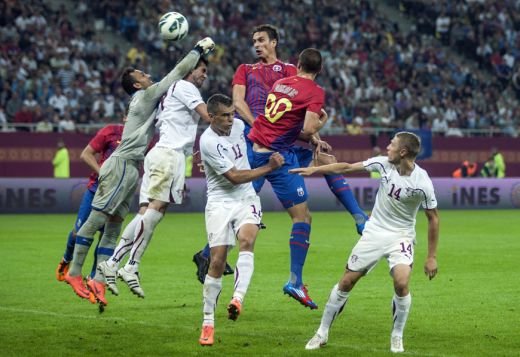 LIVE BLOG ATENTIE, se inchid usile | Scaunele au zburat spre MM, un rapidist i le-a FURAT din mana! Scenele INCREDIBILE de la Rapid - Steaua_9