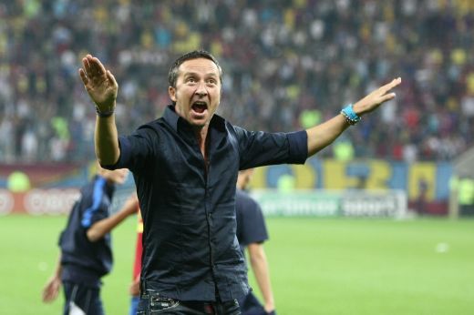 LIVE BLOG ATENTIE, se inchid usile | Scaunele au zburat spre MM, un rapidist i le-a FURAT din mana! Scenele INCREDIBILE de la Rapid - Steaua_17