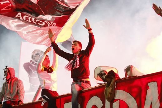 Galeria Zilei: Clipa in care ne-am simtit ca-n Kosovo! Rapid 1-1 Steaua, sau povestea nebuna, cu imagini HORROR! FOTO:_16