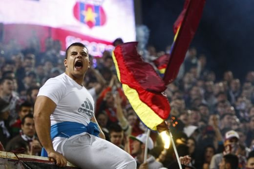 Galeria Zilei: Clipa in care ne-am simtit ca-n Kosovo! Rapid 1-1 Steaua, sau povestea nebuna, cu imagini HORROR! FOTO:_17