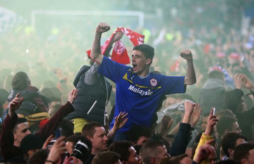 Moment ISTORIC! Doua echipe din afara Angliei vor juca in Premier League! Cine si-a asigurat aseara 100 de milioane de lire! FOTO & VIDEO cu invazia fanilor pe teren:_2